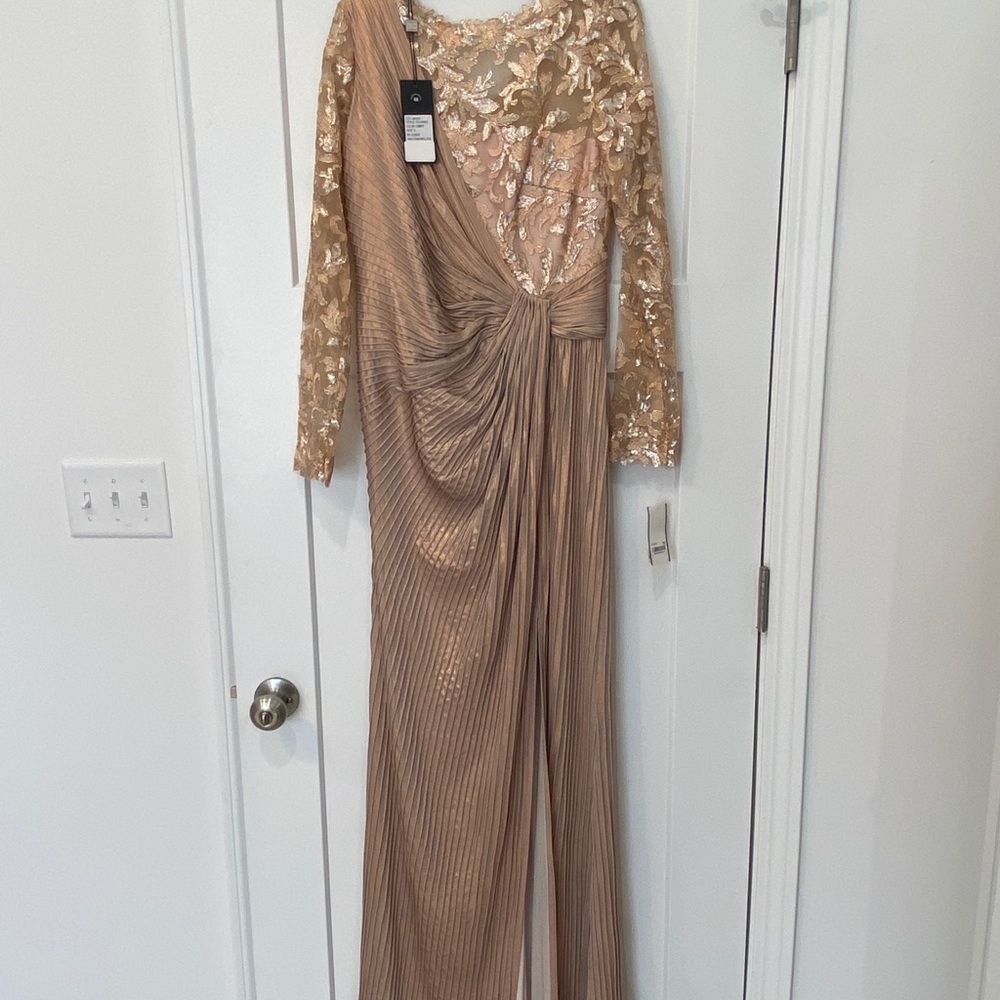 Tadashi Shoji gown, size small, NWT